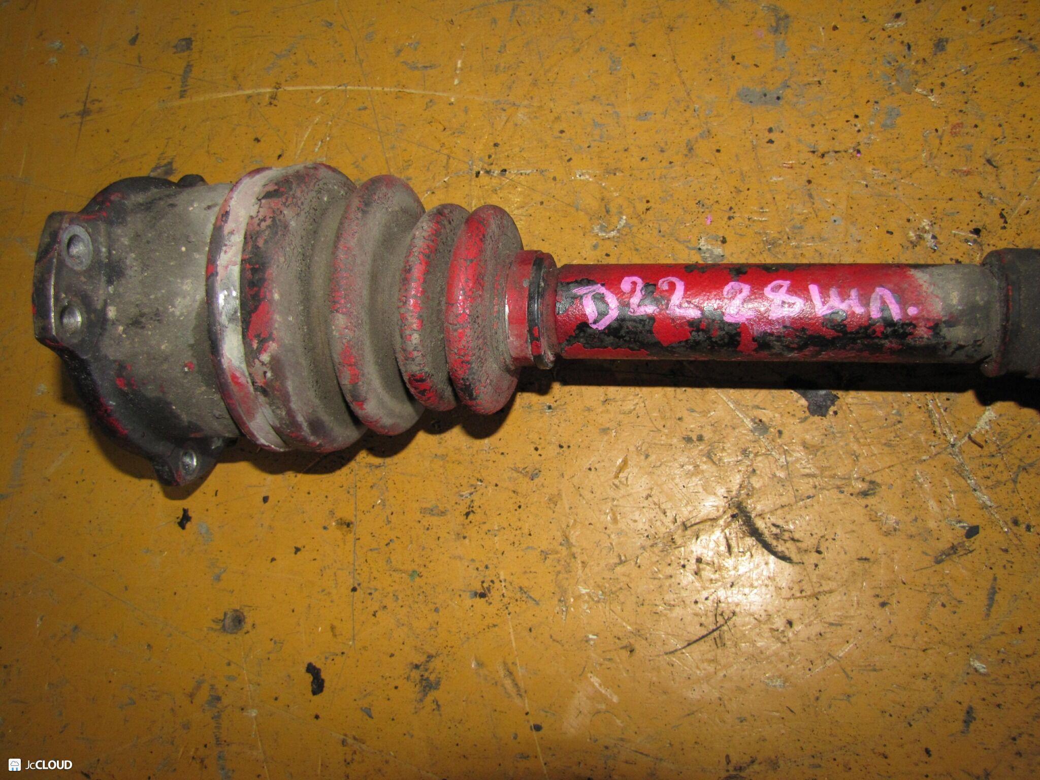 Привод правый передний NISSAN DATSUN FMD22, RMD22, QMD22 KA20DE, KA24DE, KA24E, NA20S, QD32, TD27 3 ракурс