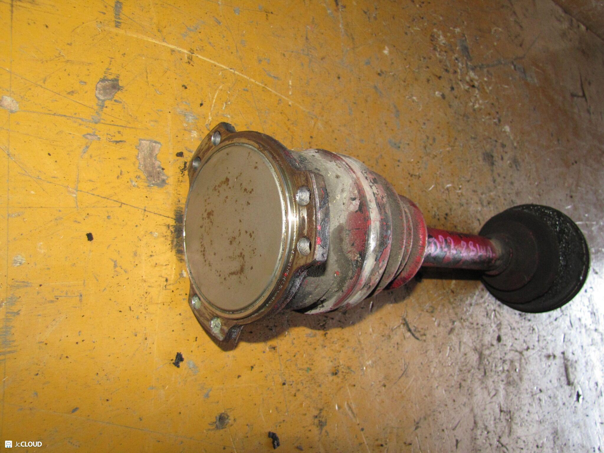 Привод правый передний NISSAN DATSUN FMD22, RMD22, QMD22 KA20DE, KA24DE, KA24E, NA20S, QD32, TD27 4 ракурс