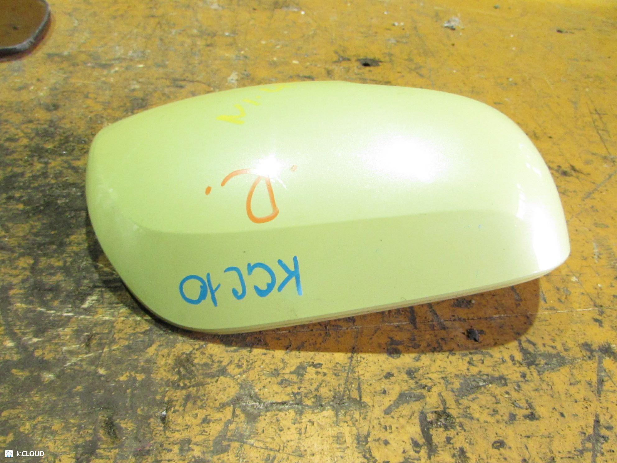 Накладка на зеркало правая передняя TOYOTA PASSO KGC10, KGC15, QNC10 8628 3 ракурс