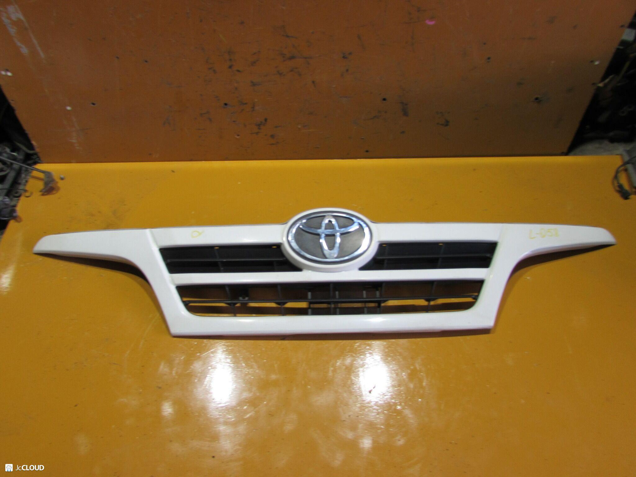 Решетка радиатора передняя TOYOTA DYNA, TOYOACE KDY220, KDY221, KDY230, KDY231, KDY240, KDY24, KDY270, KDY271, KDY280, KDY281, KDY290, LY220, LY230, LY235, LY270, LY280, LY290, RZY220, RZY230, RZY231, TRY220, TRY230, TRY231 1KDFTV, 1RZE, 1TRFE, 2KDFT