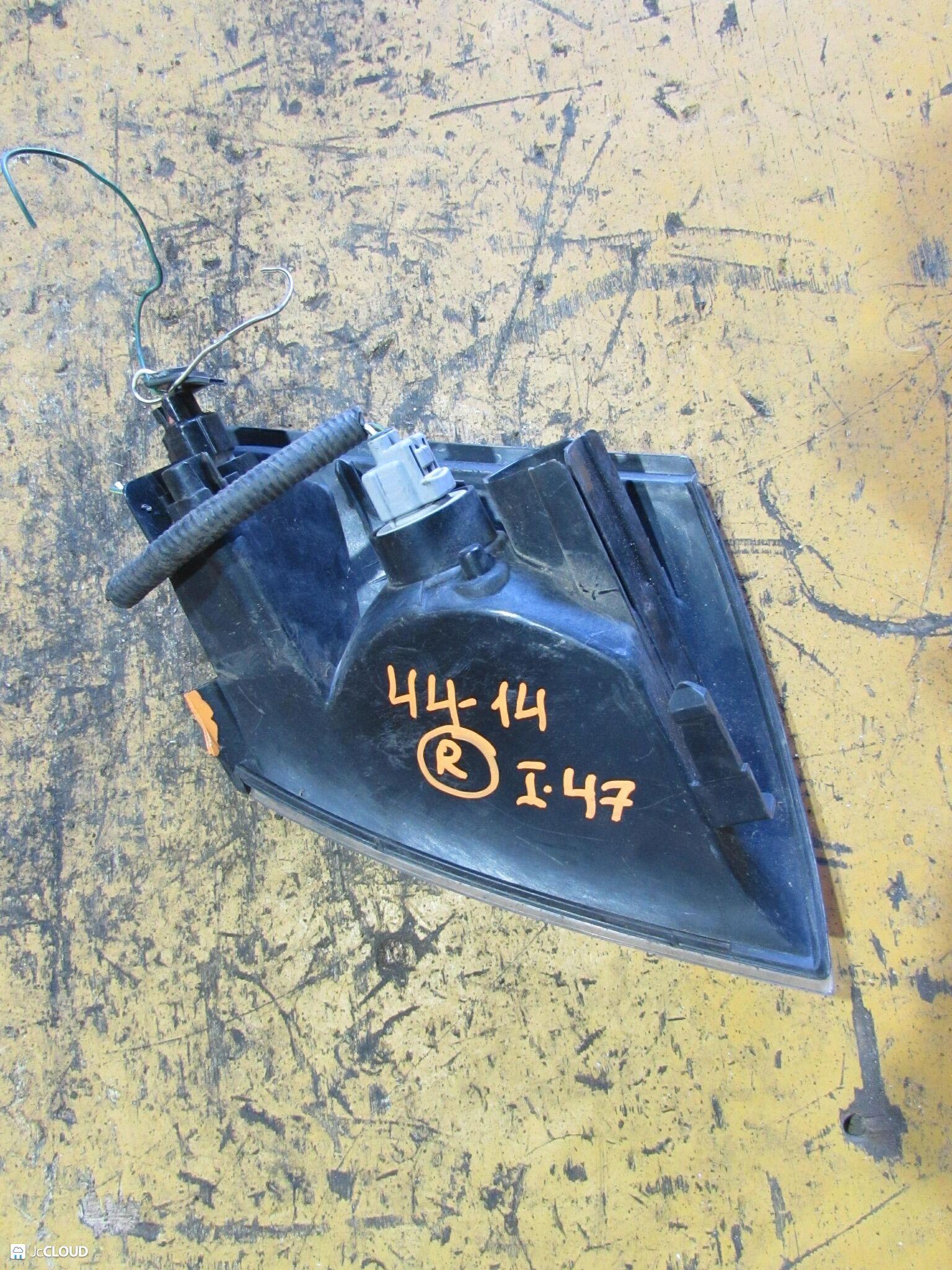 Габарит правый передний TOYOTA GAIA SXM10, SXM15 3SFE 4414 4 ракурс