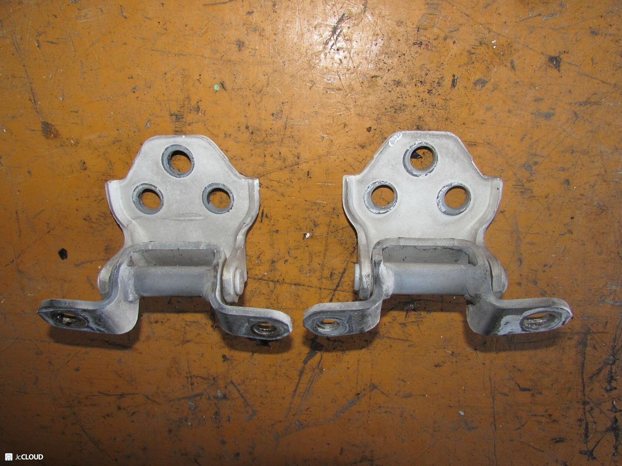 Петля дверная правая передняя TOYOTA, HINO DYNA, TOYOACE, DUTRO KDY220, KDY221, KDY230, KDY231, KDY240, KDY241, KDY250, KDY251, KDY260, KDY261, KDY270, KDY271, KDY280, KDY281, KDY290, LY220, LY230, LY240, LY270, LY280, LY290, RZY220, RZY230, RZY231, 