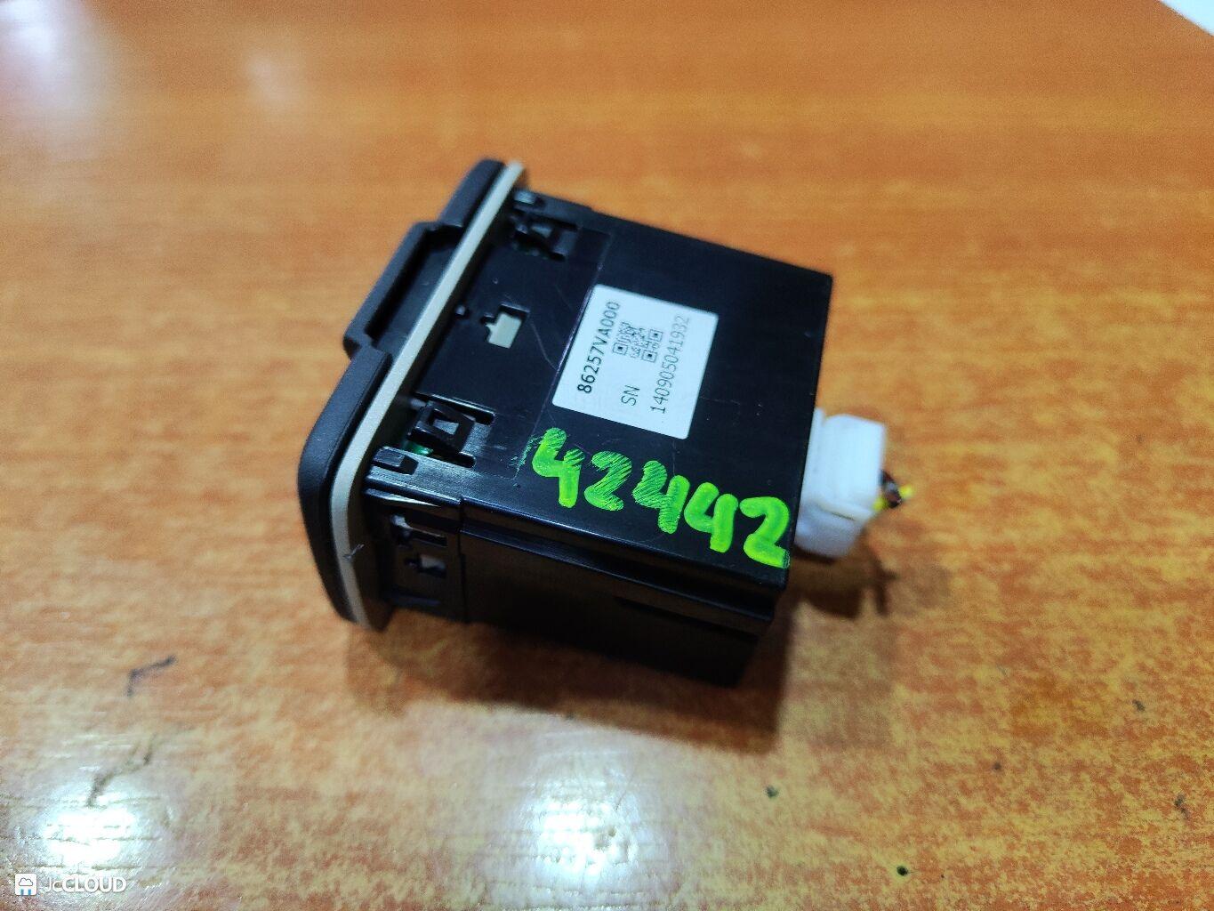 Вход usb SUBARU LEVORG VM4, VMG FB16 3 ракурс