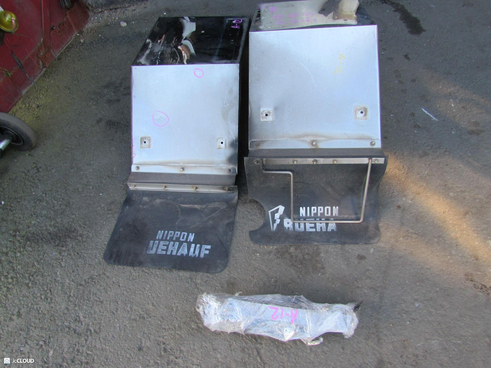 Крыло грузовика заднее NISSAN, TOYOTA, ISUZU, HINO, MITSUBISHI ELF, FORWARD, GIGA, ATLAS, DIESEL, CONDOR, CANTER, FUSO, DYNA, DUTRO, RANGER MK25A, MK211B, MK211G, MK210, FK71HD, FK61F, FK74, FK71R, FK616, FK612, FK617, FK618, FRR35, FRR32, FSR34, FW1
