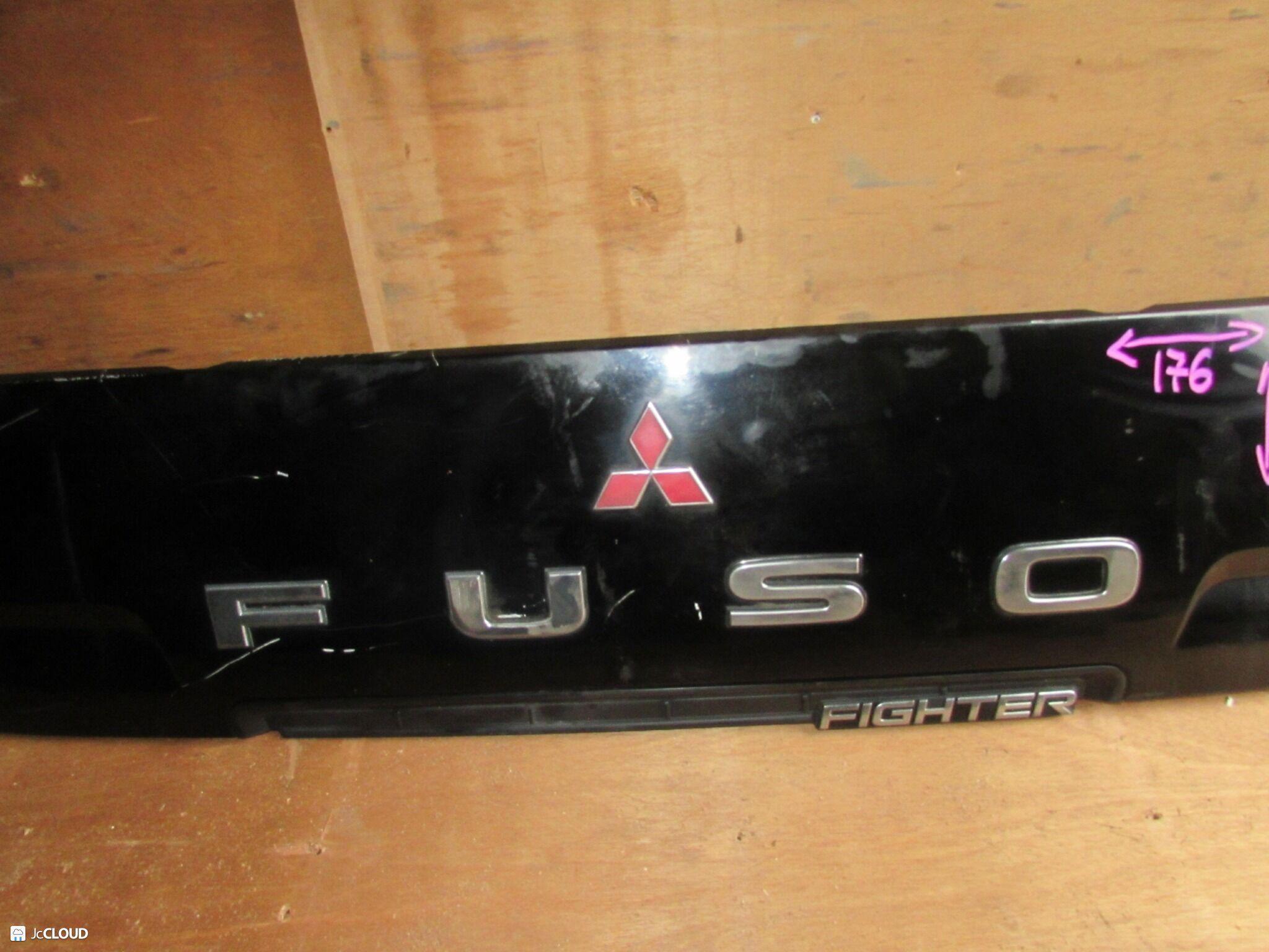 Капот передний MITSUBISHI FUSO, FUSO FIGHTER FK61, FK64, FK72, FK74, FK71, FK65Y 6M60, 6M61, 4M50 175X40 3 ракурс