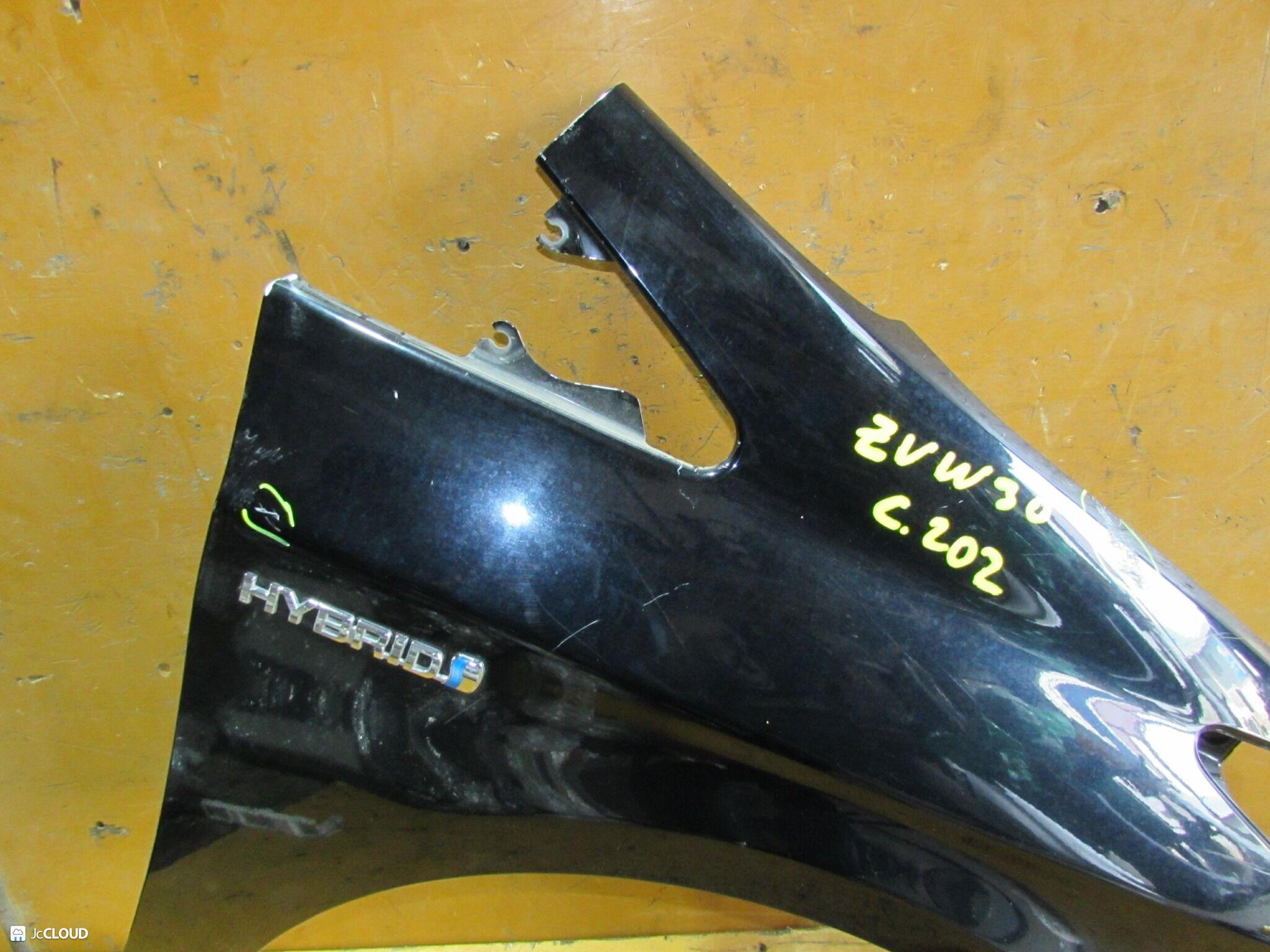 Крыло правое переднее TOYOTA PRIUS ZVW30, ZVW30L, ZVW35 2ZRFXE 5380147050 3 ракурс