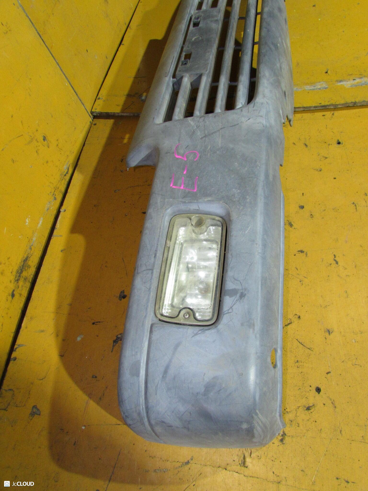 Бампер передний NISSAN ATLAS H2F23, H4F23, J2F23, K2F23, K4F23, M2F23, M4F23, N2F23, N4F23, P2F23, P4F23, G2H41 TD27, KA20, QD32 62022-6T100 3 ракурс