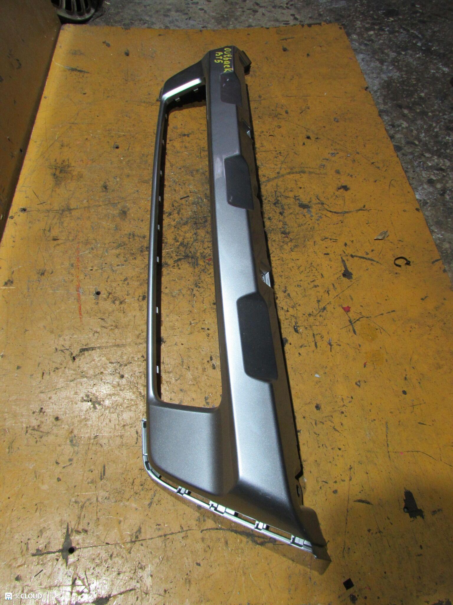 Накладка на бампер передняя SUBARU OUTBACK BT, BT5 CB18E, FA24F, FB25 57734AN030 3 ракурс
