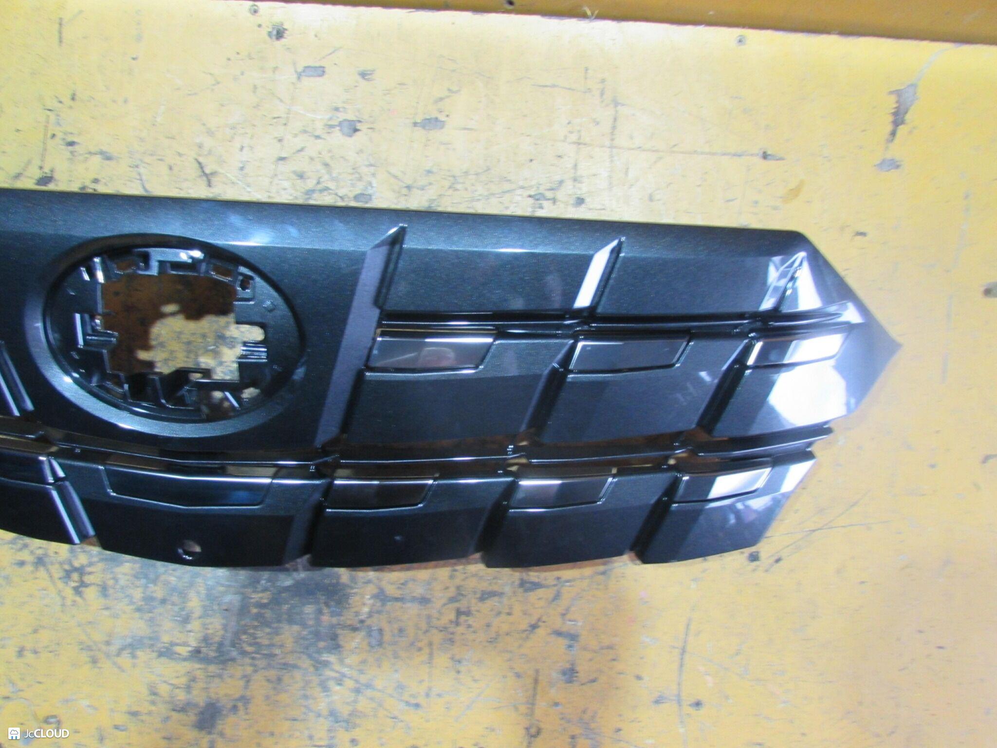 Решетка радиатора TOYOTA ALPHARD AGH40W, AGH45W, AAHH40W, AAHH45W, AAHP45W 53122-V2010 3 ракурс