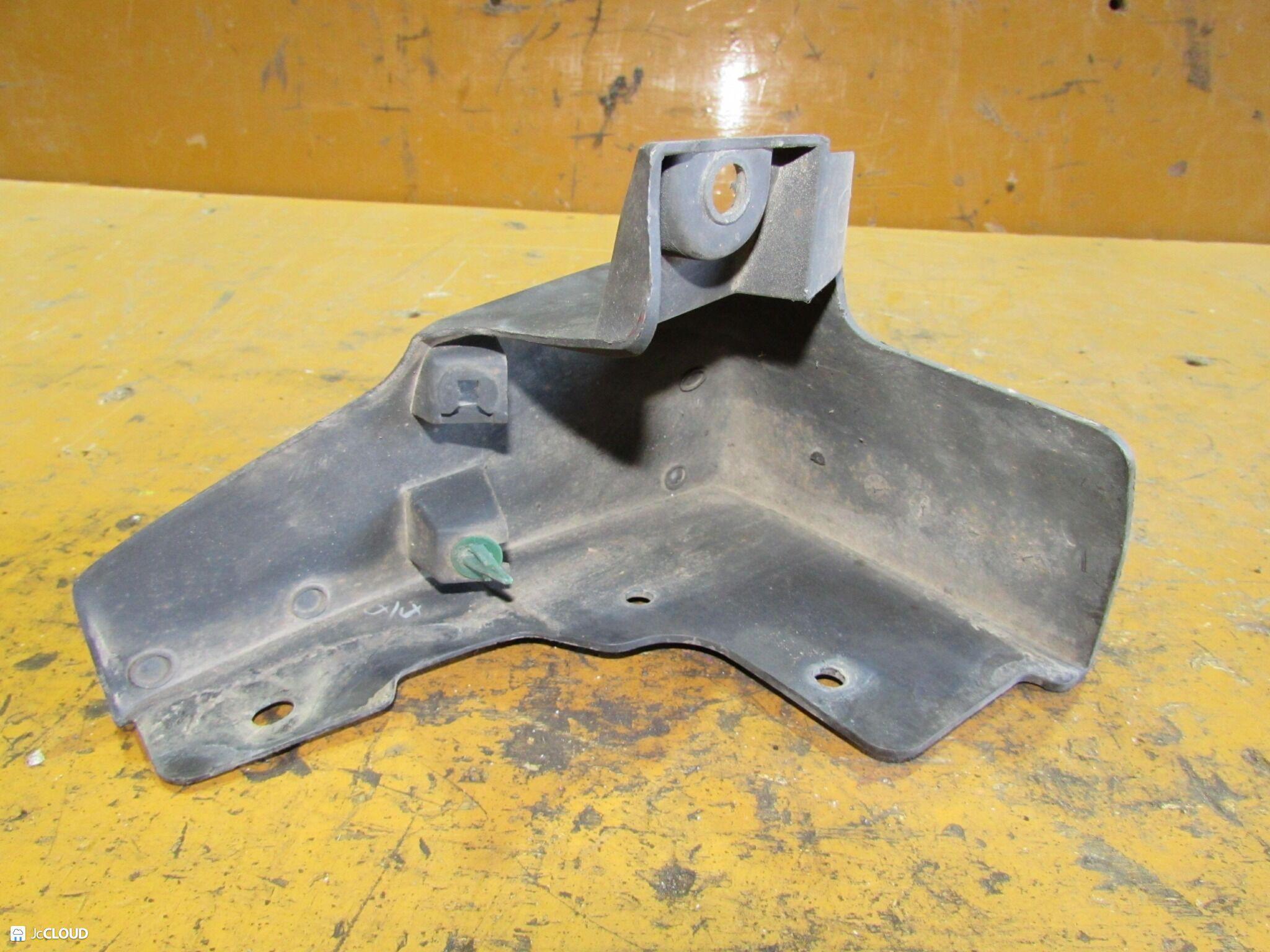 Брызговик правый передний SUBARU FORESTER SJ, SJ5, SJG FB20 - 5 ракурс