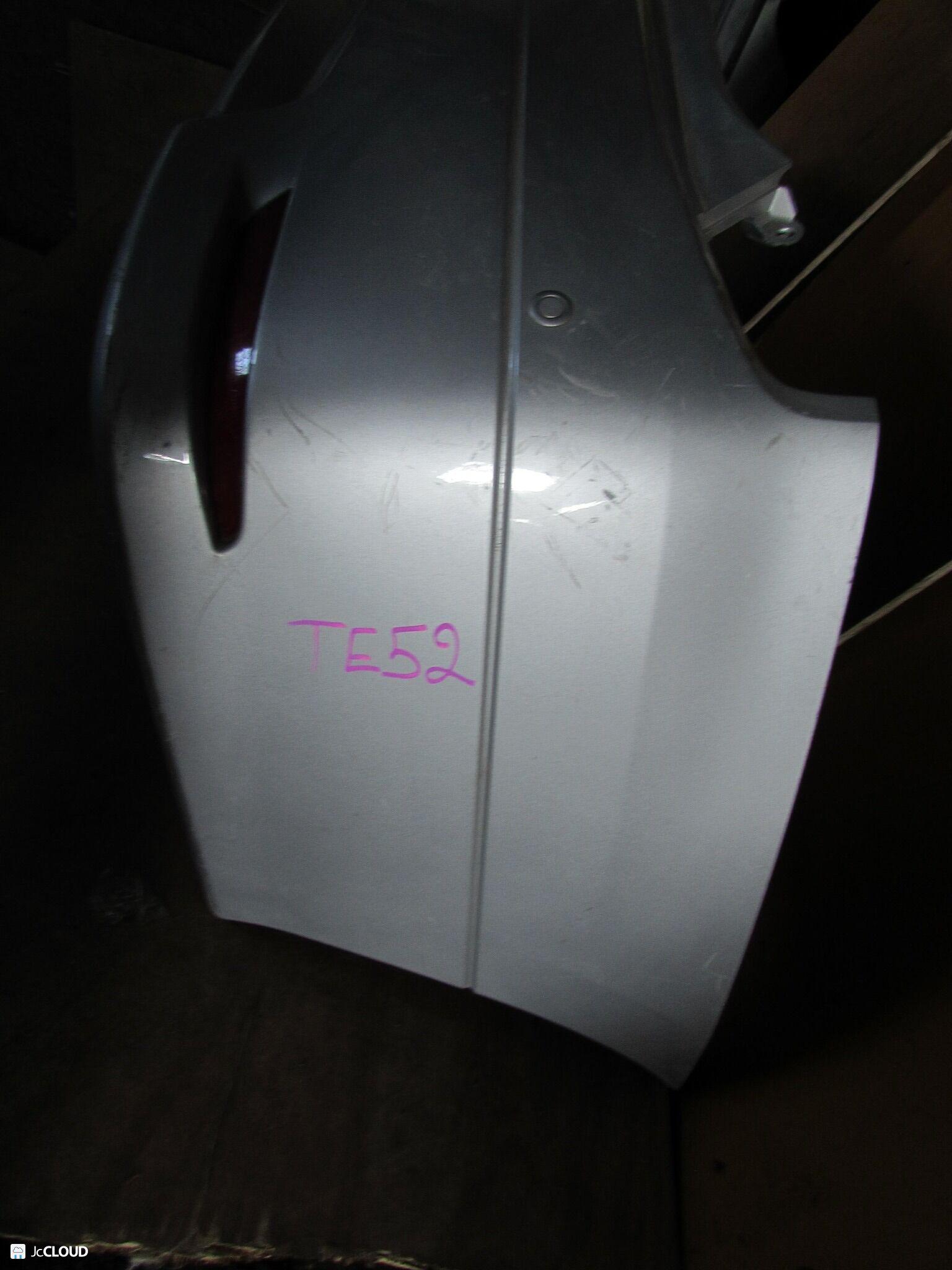 Бампер задний NISSAN ELGRAND TE52 VQ35DE, QR25DE 3 ракурс