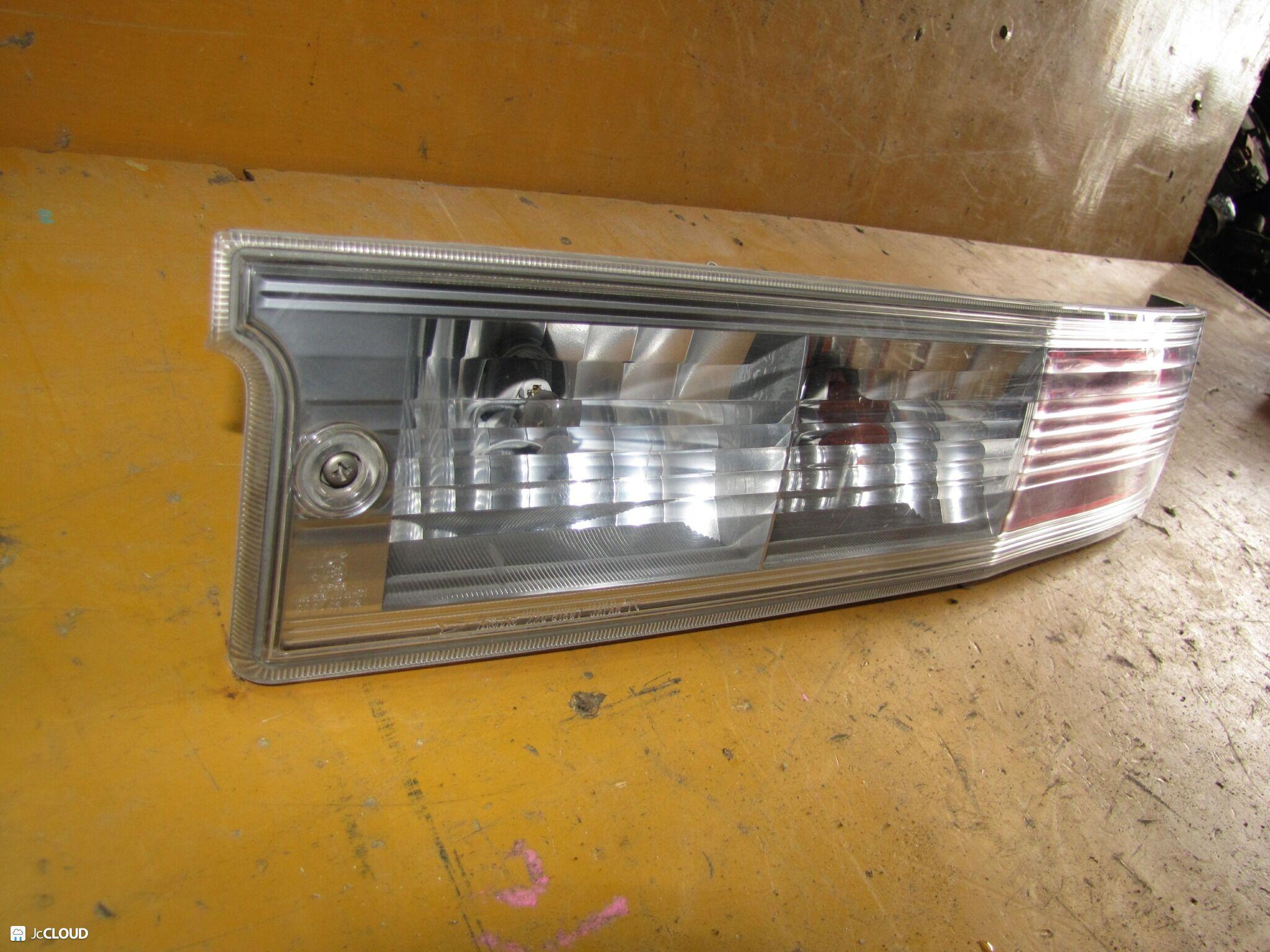 Стоп-сигнал правый задний DAIHATSU ATRAI S320, S321, S330, S331 EFDET, EFVE, KFDET 220-51897 3 ракурс