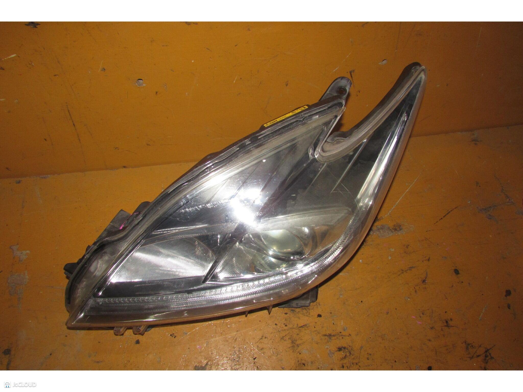 Фара левая передняя TOYOTA PRIUS ZVW30, ZVW30L, ZVW35 2ZRFXE 47-52 3 ракурс