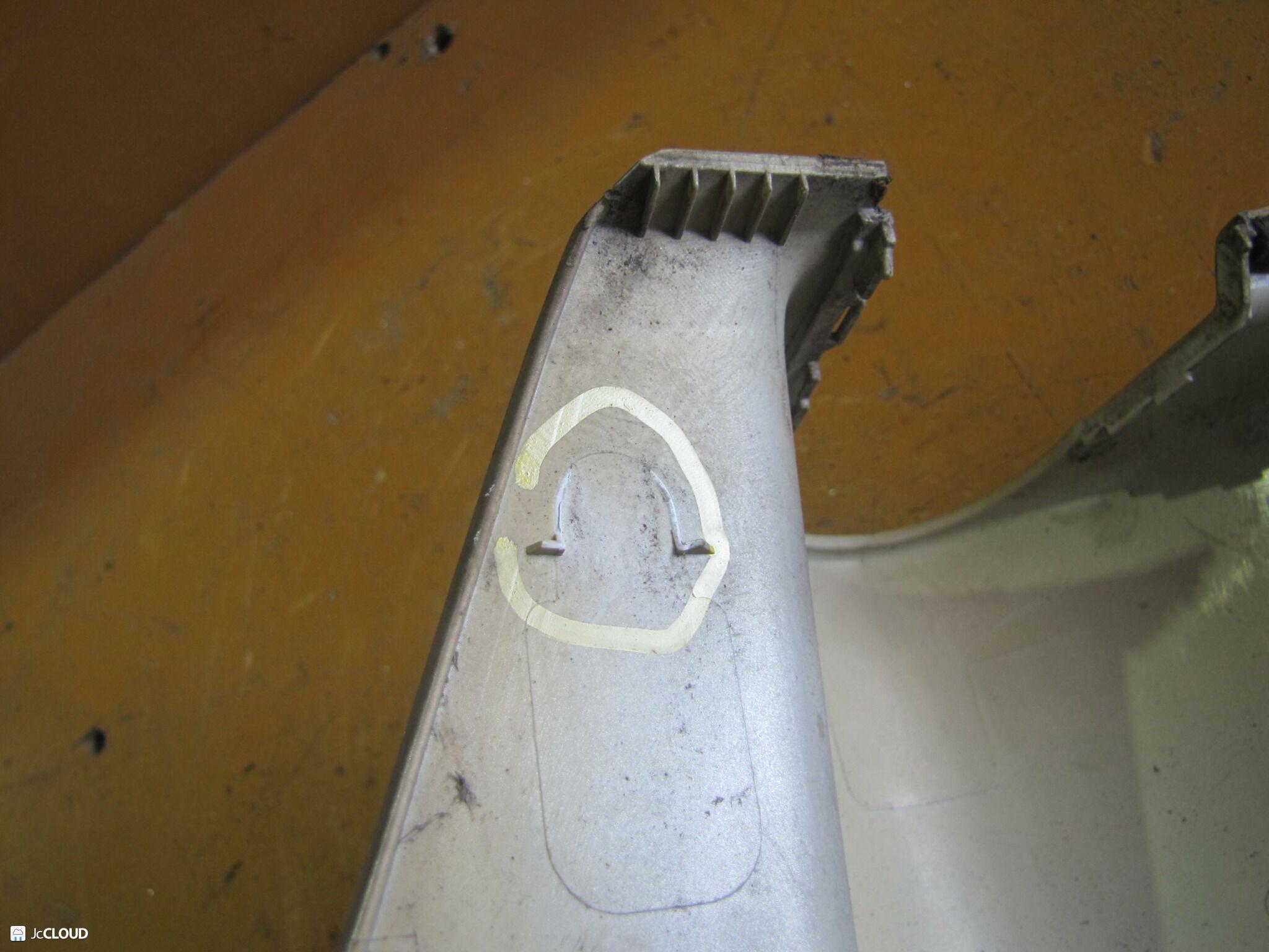 Накладка на зеркало правая передняя NISSAN ATLAS SQ1F24, SQ2F24, SZ1F24, SZ2F24, SZ4F24, SZ5F24, TZ2F24, TZ3F24 QR20DE, ZD30DDTI 61876MA160 5 ракурс