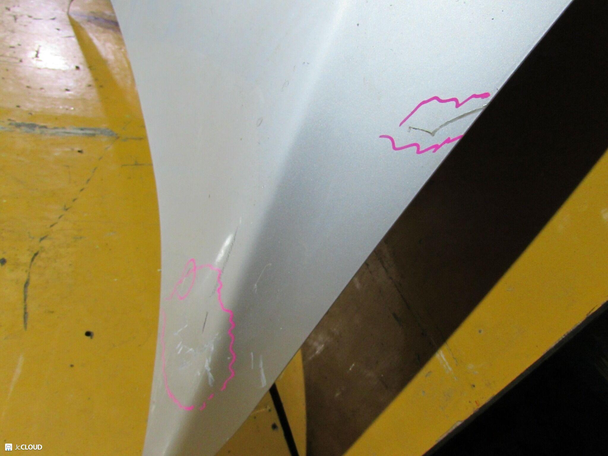 Капот NISSAN ELGRAND PE52, PNE52, TE52, TNE52 3 ракурс