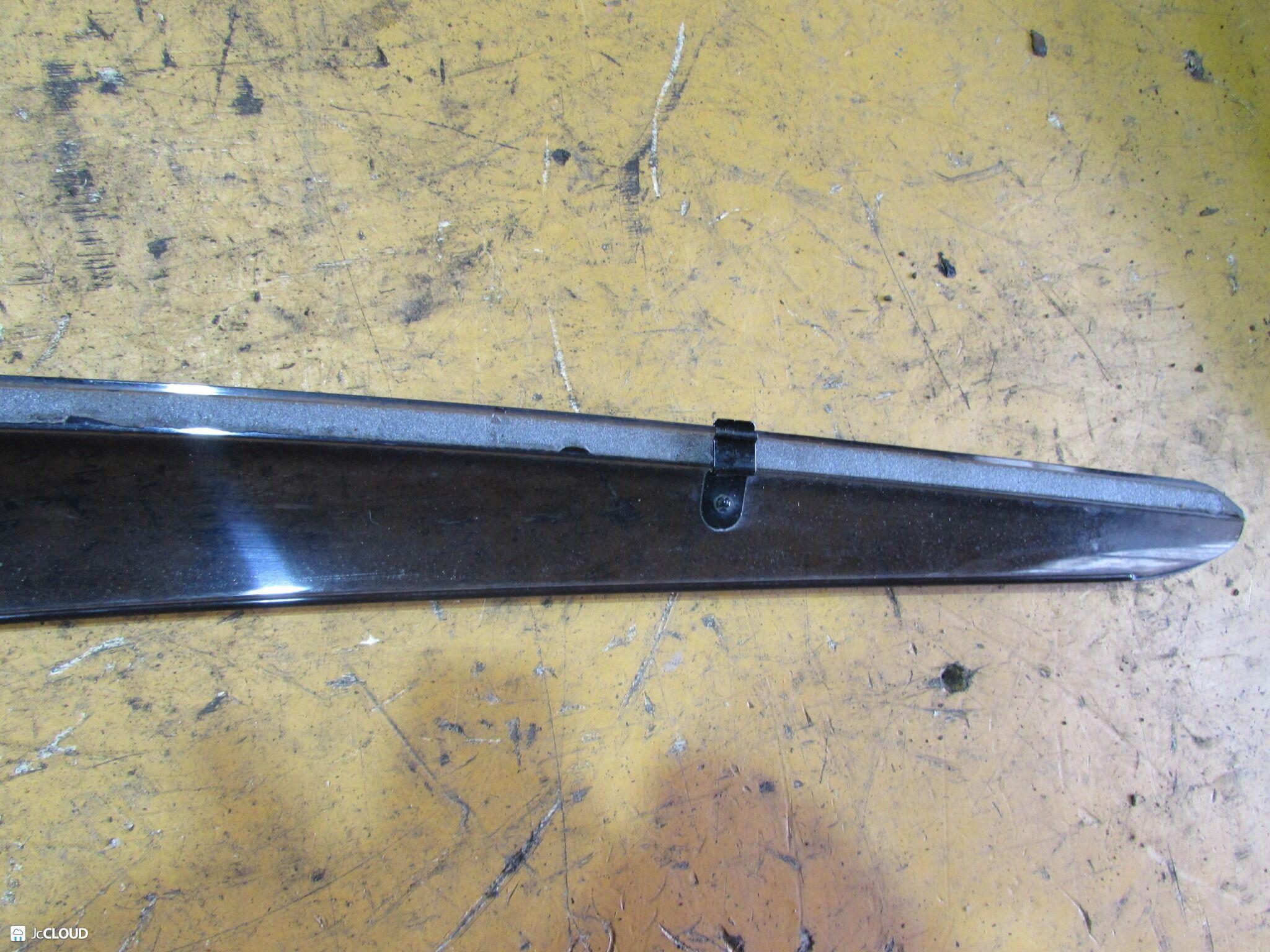 Ветровик левый передний MITSUBISHI GALANT FORTIS CX3A, CX4A, CX6A, CY3A, CY4A, CY6A 3 ракурс