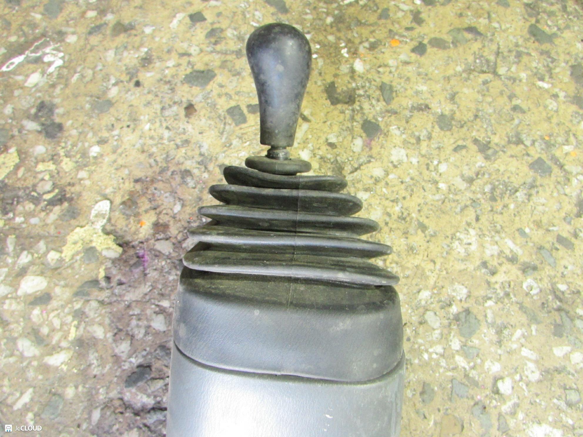 Рычаг переключения кпп NISSAN ATLAS F23, H2F23, H41, H4F23, J2F23, K2F23, K4F23, M2F23, M4F23, M6F23, N2F23, N4F23, N6F23, P2F23, P4F23, P6F23, P8F23, R2F23, R4F23, R8F23 KA20DE, NA16S, NA20S, QD32, TD23, TD25, TD27 4 ракурс