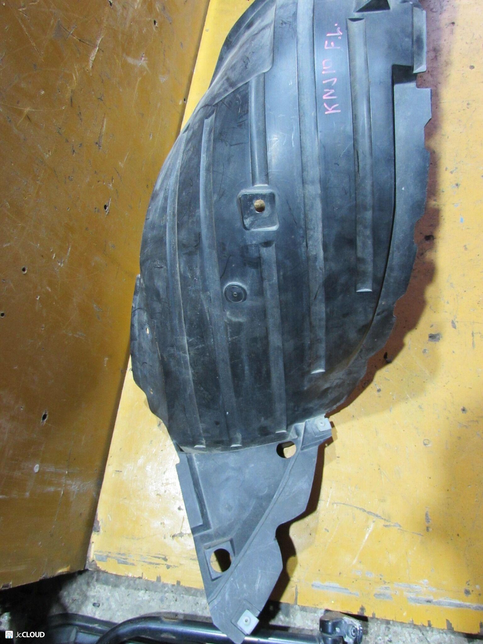 Подкрылок левый передний NISSAN DUALIS J10, KJ10, KNJ10, NJ10 63843 1YA0A 4 ракурс Подкрылок левый передний NISSAN DUALIS J10, KJ10, KNJ10, NJ10 63843 1YA0A 4 ракурс