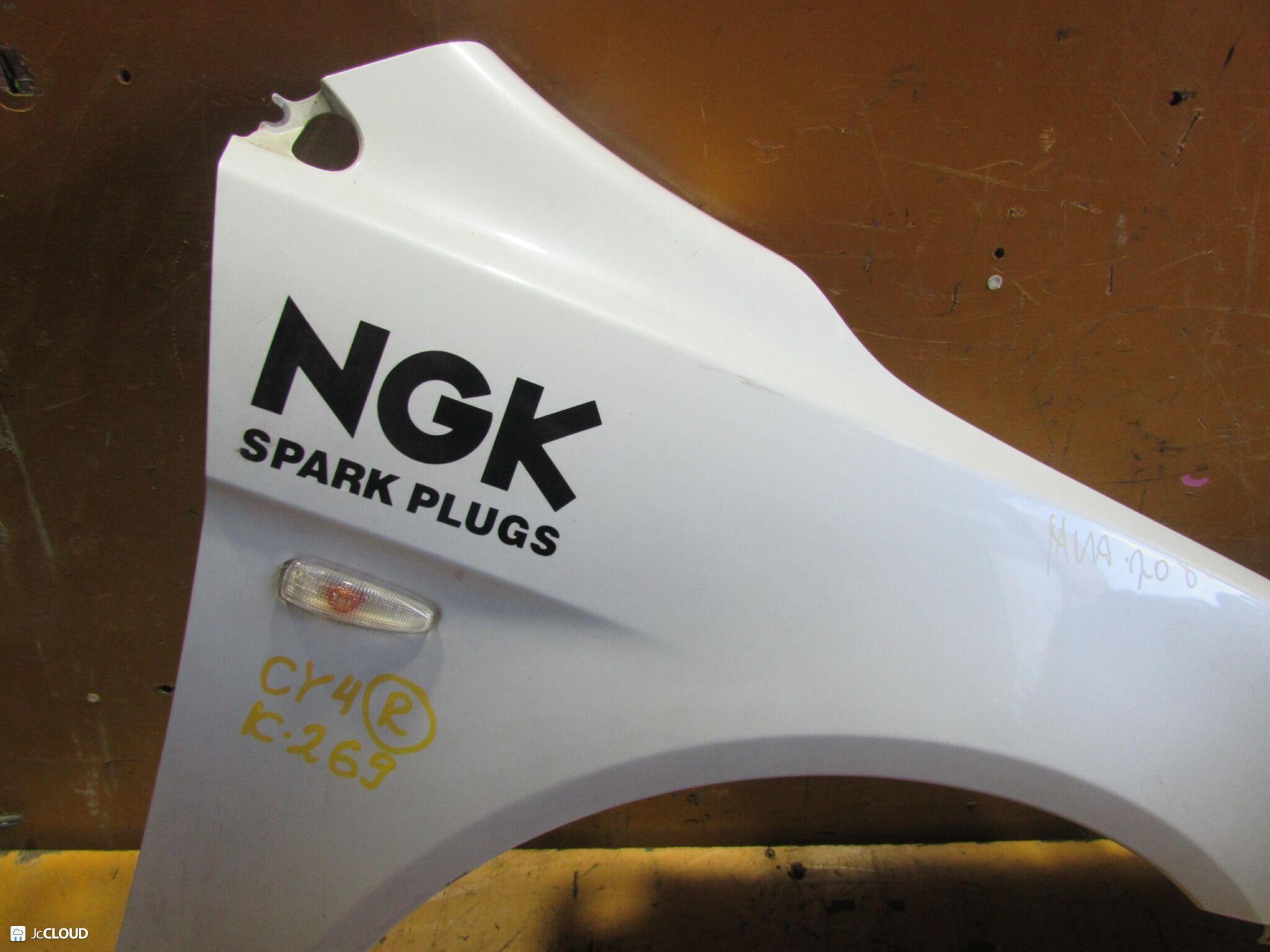 Крыло правое переднее MITSUBISHI GALANT FORTIS CY4A, CX3A, CY2A, CY1A, CX1A, CX2A, CY8A, CX8A, CY9A, CX9A, CX5A, CY5A, CX6A, CX4A, CY3A, CY6A 4B10, 4B11, 4J10 2 ракурс