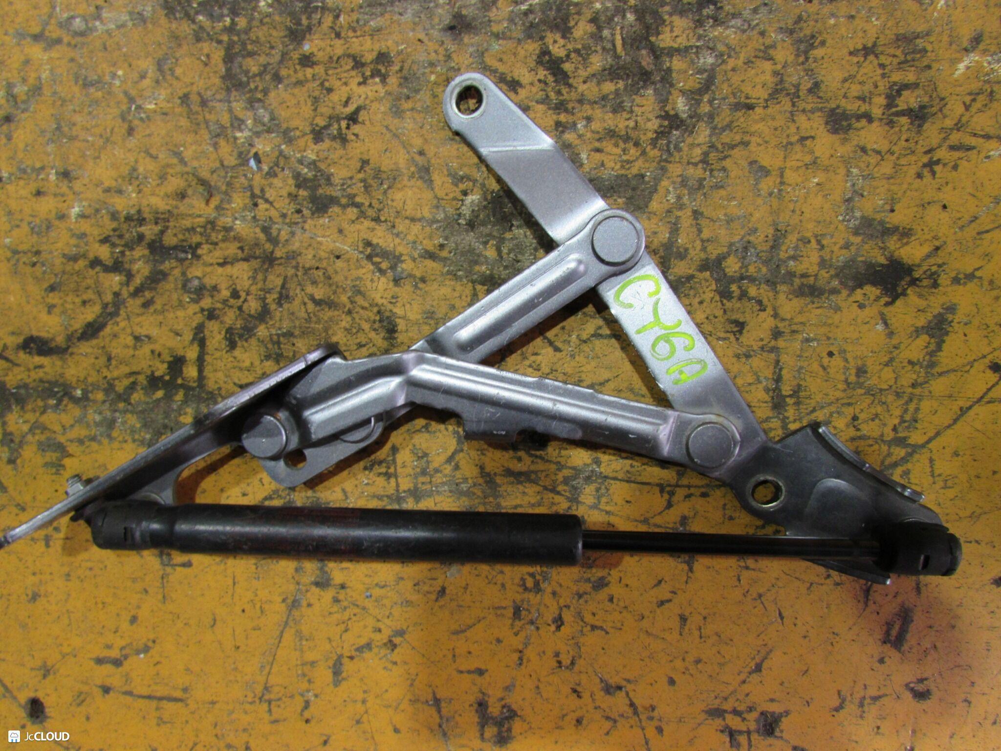 Петля крышки багажника левая задняя MITSUBISHI GALANT FORTIS CY3A, CY4A, CY6A 4B10, 4B11, 4J10, 4B12 4 ракурс Петля крышки багажника левая задняя MITSUBISHI GALANT FORTIS CY3A, CY4A, CY6A 4B10, 4B11, 4J10, 4B12 4 ракурс