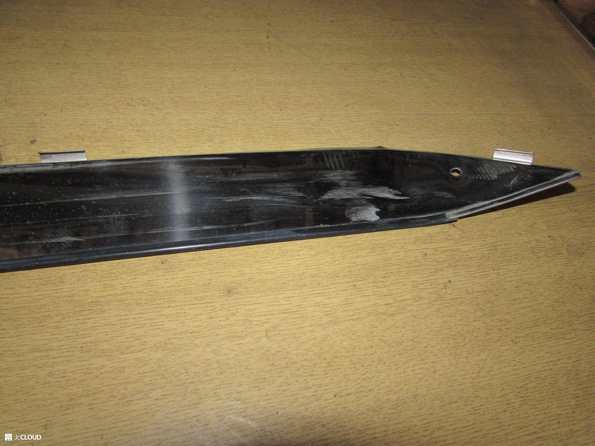 Ветровик левый передний TOYOTA DYNA, HIACE, TOYOACE BU66, BU68, BU61, BU88, BU87, BU84, BU62, BU74, BU78, LH80, LH85, LH90, LH95 2L, 3L 4 ракурс