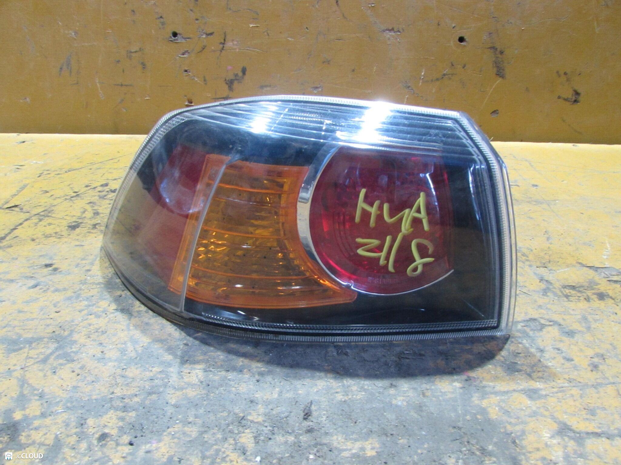 Стоп-сигнал левый передний MITSUBISHI GALANT FORTIS CX3A, CX4A, CX6A, CY3A, CY4A, CY6A 4B10, 4B11, 4J10 P5996 1 ракурс Стоп-сигнал левый передний MITSUBISHI GALANT FORTIS CX3A, CX4A, CX6A, CY3A, CY4A, CY6A 4B10, 4B11, 4J10 P5996 1 ракурс