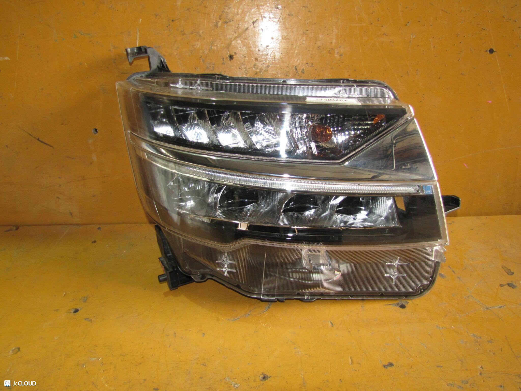 Фара правая передняя DAIHATSU MOVE LA150S, LA160S KFVE 100-69068 1 ракурс