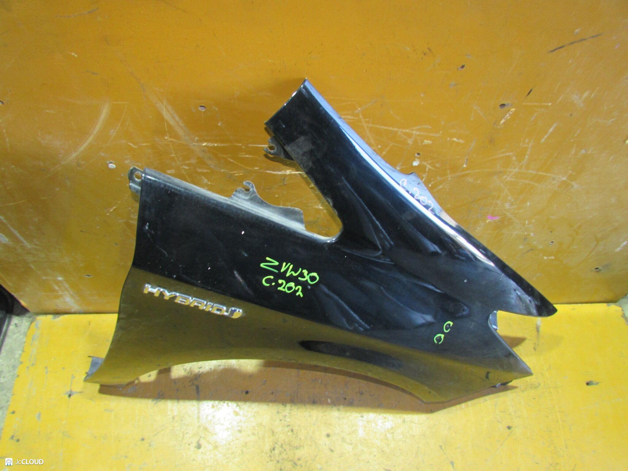 Крыло правое переднее TOYOTA PRIUS ZVW30, ZVW30L, ZVW35 2ZRFXE 5380147050 3 ракурс