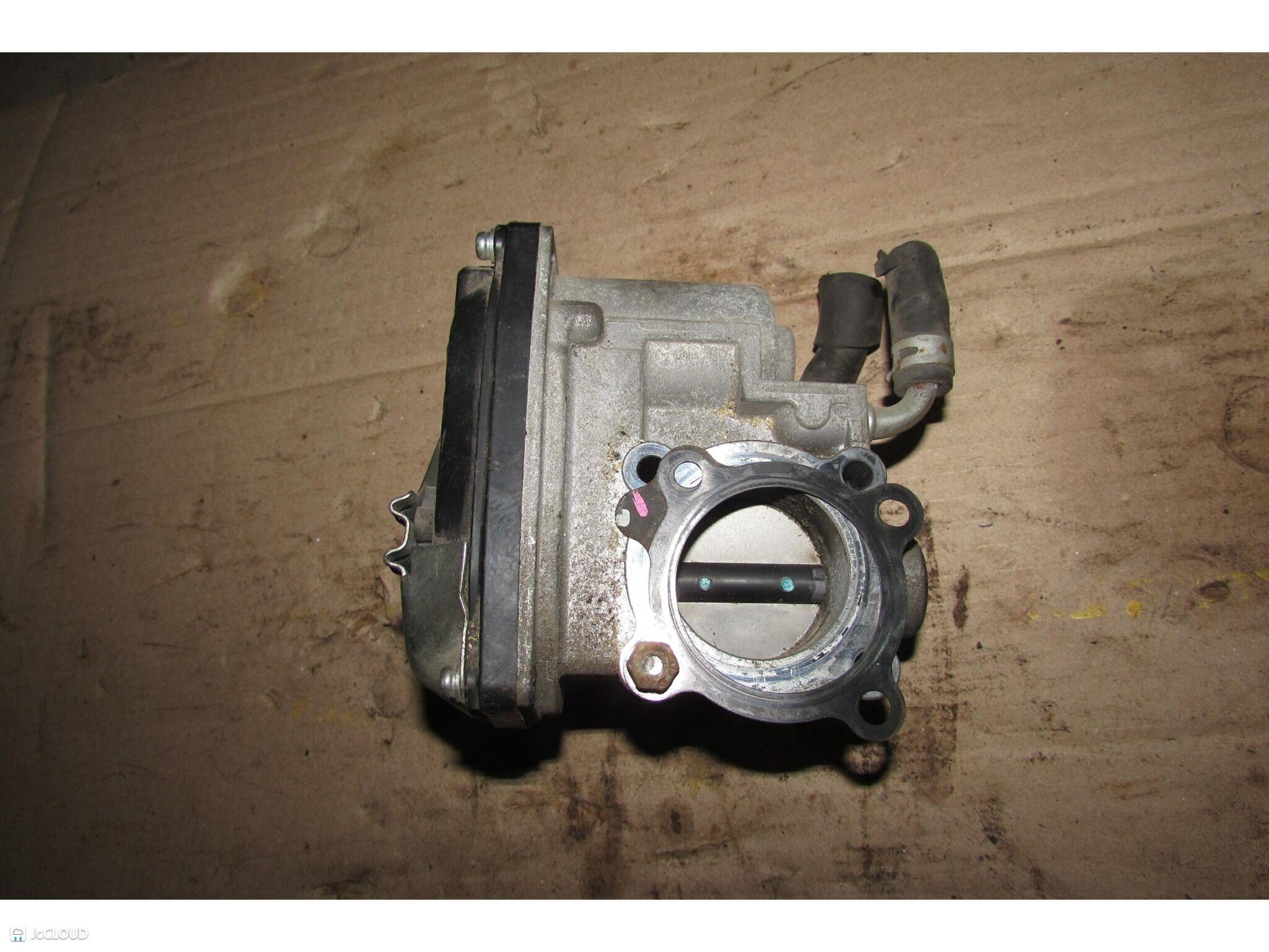 Заслонка дроссельная MITSUBISHI MIRAGE A05A 3A90 - 3 ракурс Заслонка дроссельная MITSUBISHI MIRAGE A05A 3A90 - 3 ракурс