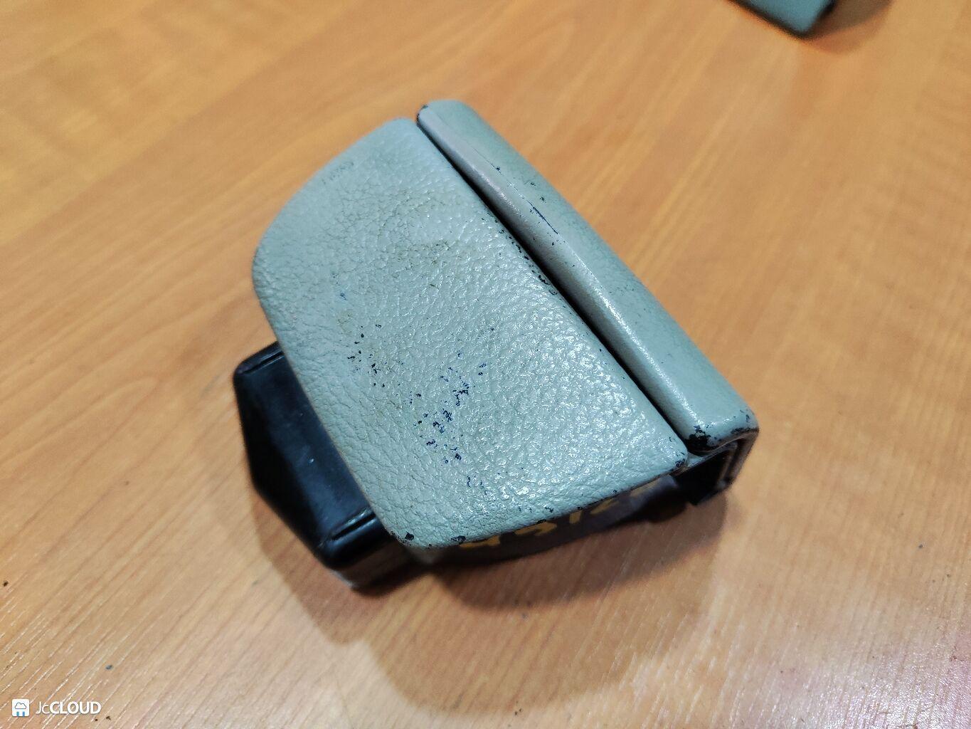 Пепельница правая передняя TOYOTA, HINO DYNA, TOYOACE, DUTRO KDY230, KDY231, KDY280, LY220, LY225, LY230, LY235, LY240, LY270, LY280, LY290, RZU300, RZU340, RZY220, RZY230, RZY231, RZY281, TRY220, TRY230, XZU300, XZU301, XZU302, XZU306, XZU307, XZU31 Пепельница правая передняя TOYOTA, HINO DYNA, TOYOACE, DUTRO KDY230, KDY231, KDY280, LY220, LY225, LY230, LY235, LY240, LY270, LY280, LY290, RZU300, RZU340, RZY220, RZY230, RZY231, RZY281, TRY220, TRY230, XZU300, XZU301, XZU302, XZU306, XZU307, XZU31