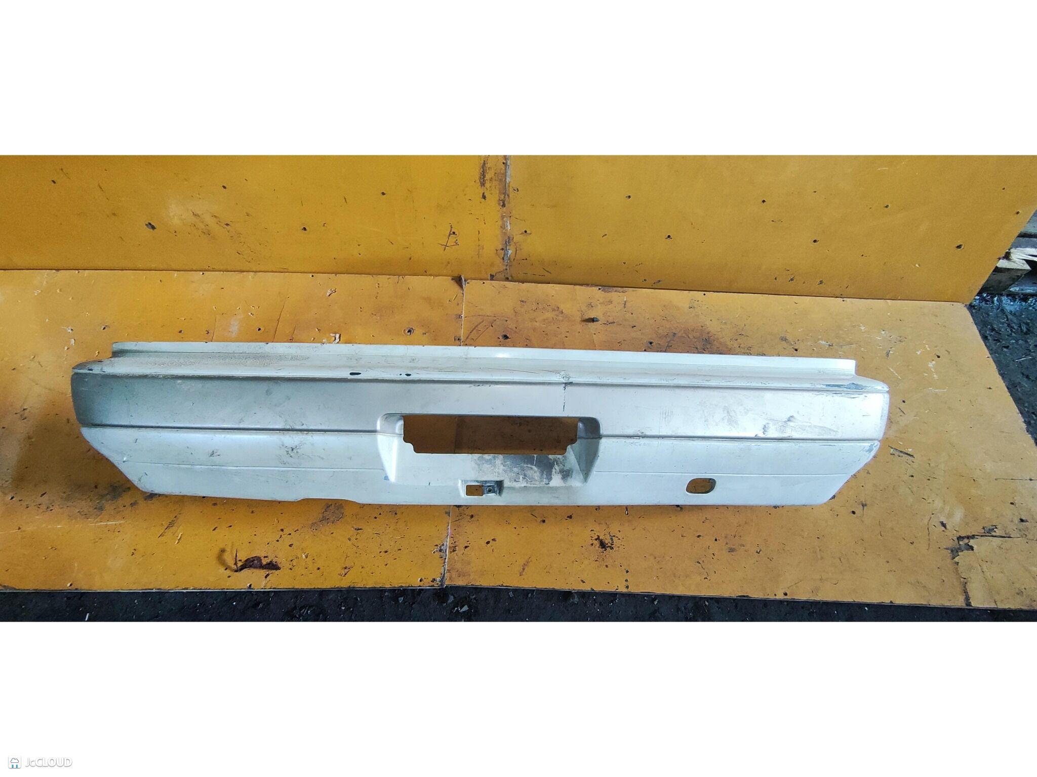 Бампер задний  NISSAN LAUREL EC33, ECC33, FC33, HC33, HCC33, SC33 RB25DE, CA18I, RB20DE 1 ракурс