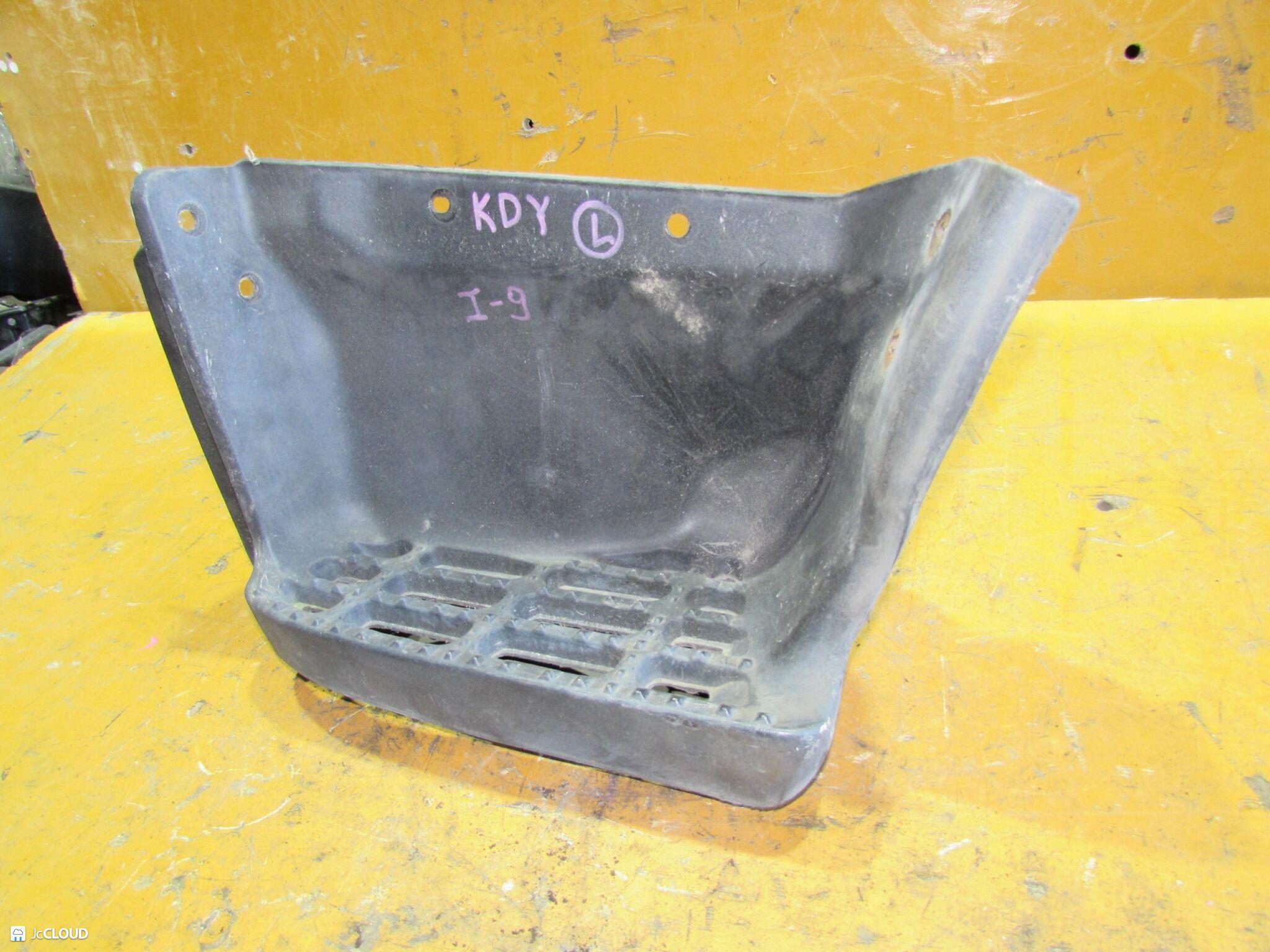 Подножка левая передняя TOYOTA, HINO DYNA, TOYOACE, DUTRO KDY220, KDY221, KDY230, KDY231, KDY240, KDY241, KDY250, KDY251, KDY260, KDY261, KDY270, KDY271, KDY280, KDY281, KDY290, LY220, LY230, LY240, LY270, LY280, LY290, RZY220, RZY230, RZY231, RZY281