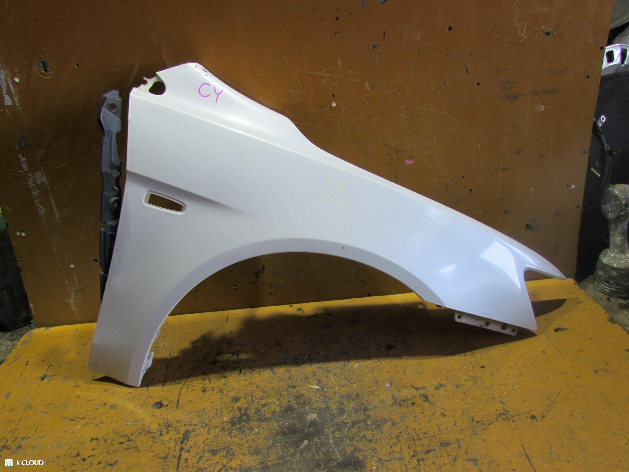 Крыло правое переднее MITSUBISHI GALANT FORTIS CX3A, CX4A, CX6A, CY3A, CY4A, CY6A 4B10, 4B11, 4J10 1 ракурс