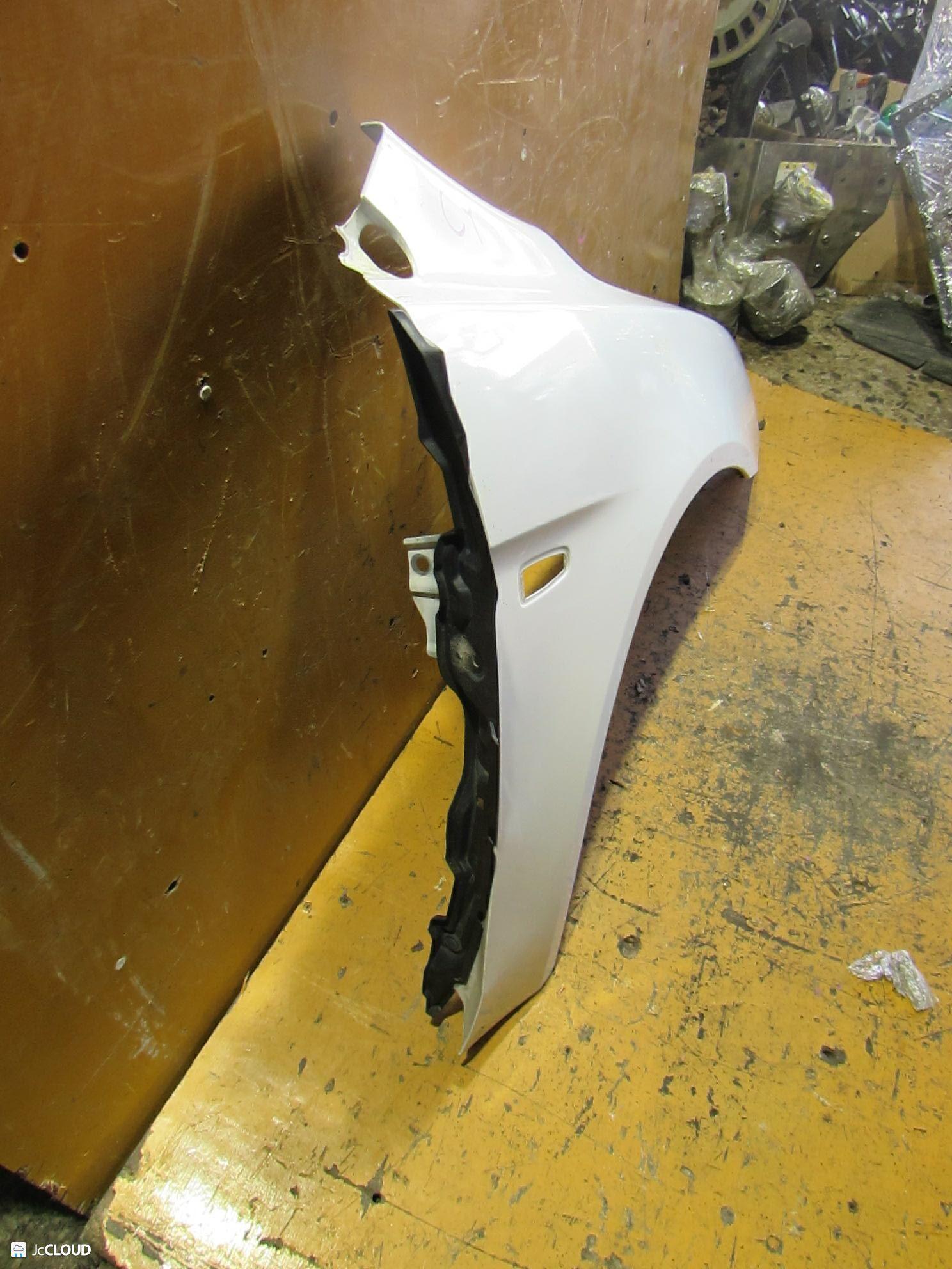 Крыло правое переднее MITSUBISHI GALANT FORTIS CX3A, CX4A, CX6A, CY3A, CY4A, CY6A 4B10, 4B11, 4J10 4 ракурс