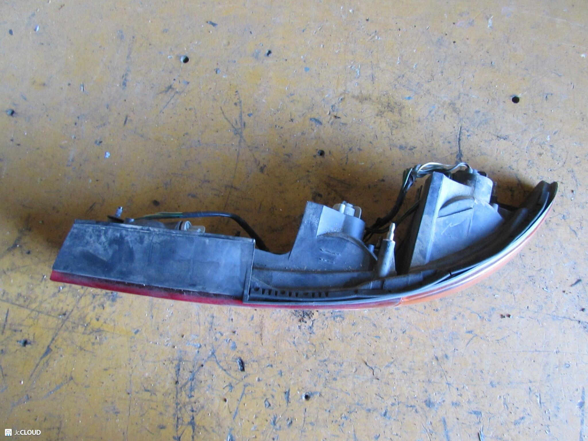 Стоп-сигнал правый задний MITSUBISHI GTO Z15A, Z16A 22037598, 33-08703 4 ракурс