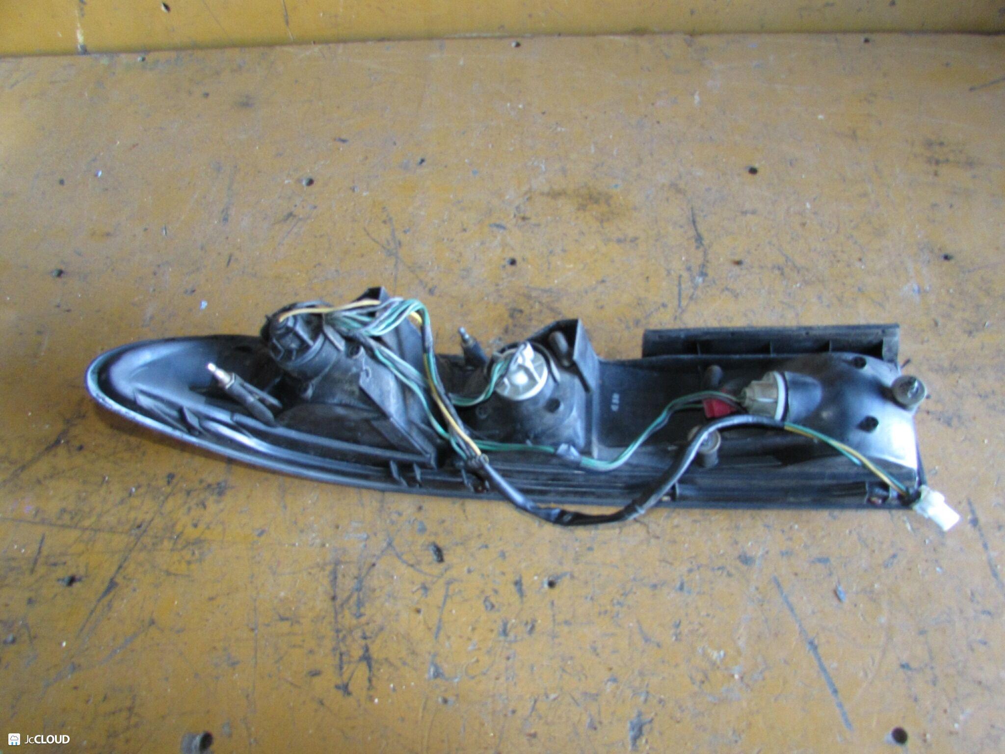 Стоп-сигнал правый задний MITSUBISHI GTO Z15A, Z16A 22037598, 33-08703 5 ракурс