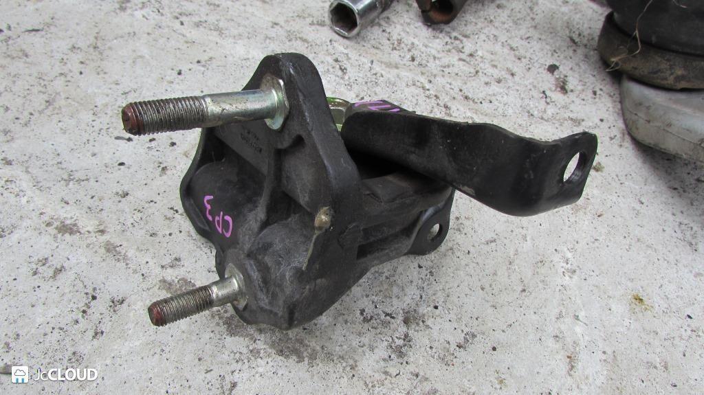 Подушка двигателя нижняя HONDA INSPIRE CP3 J35A - 3 ракурс