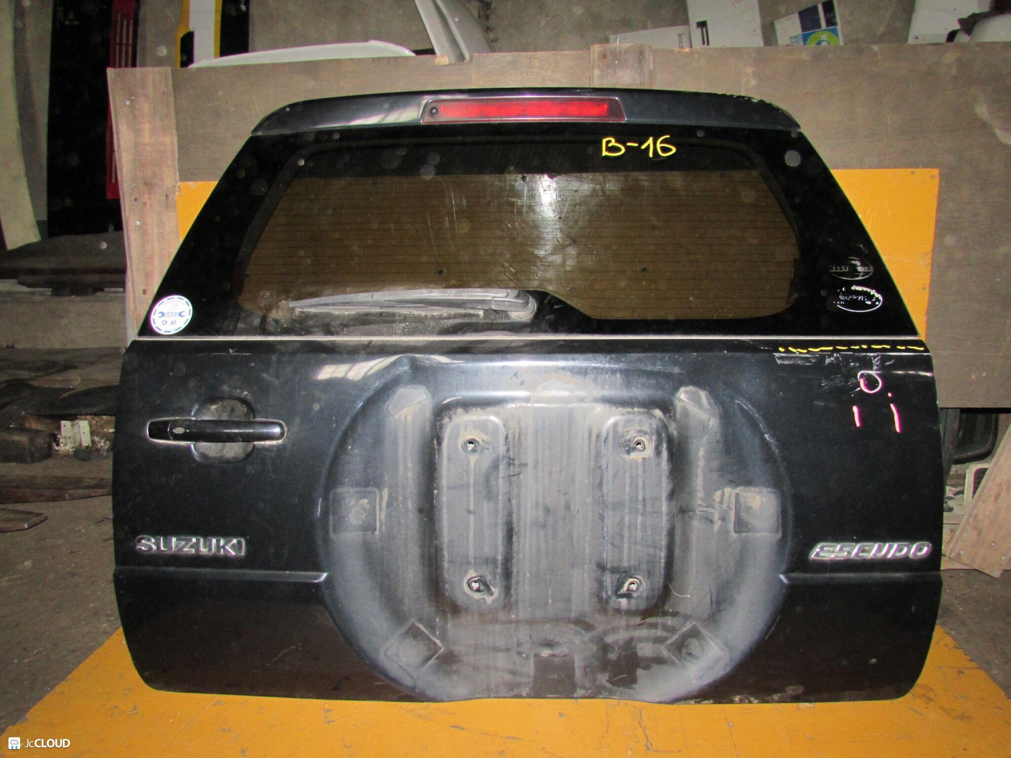 Дверь 5-я задняя  SUZUKI ESCUDO TA74W, TD54W, TD94W, TDA4W, TDB4W M16A, J20A, H27A, J24B, N32A ,69100-65850-000 ,69100-65850-000 1 ракурс