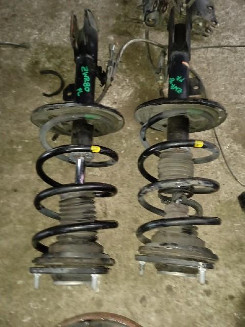 Стойка передняя  TOYOTA NOAH ZWR80 - ,- ,4852028500 1 ракурс