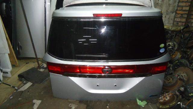 Дверь 5-я NISSAN ELGRAND TE52 - - 1 ракурс