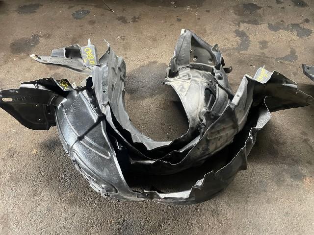 Подкрылок правый передний  TOYOTA MARK X GRX120 - ,- ,- 1 ракурс