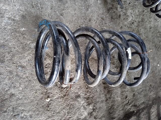 Пружина задняя TOYOTA HILUX SURF TRN215 - 48231-35280 2 ракурс