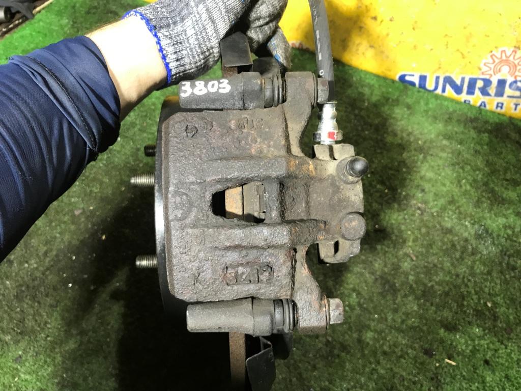 Ступица левая задняя MITSUBISHI GRANDIS NA4W 3 ракурс