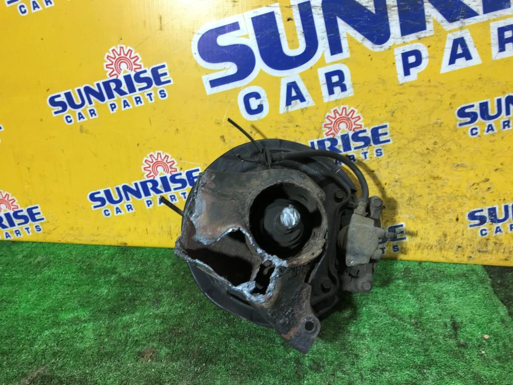 Ступица правая задняя MITSUBISHI GRANDIS NA4W 4 ракурс