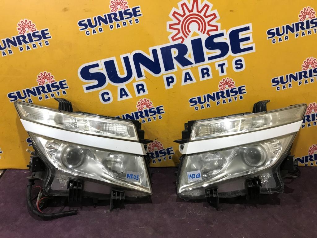 Фара NISSAN ELGRAND PE52, PNE52, TE52, TNE52 10023008 1 ракурс