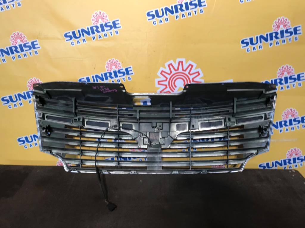 Решетка радиатора NISSAN ELGRAND PE52, PNE52, TE52, TNE52 2 ракурс