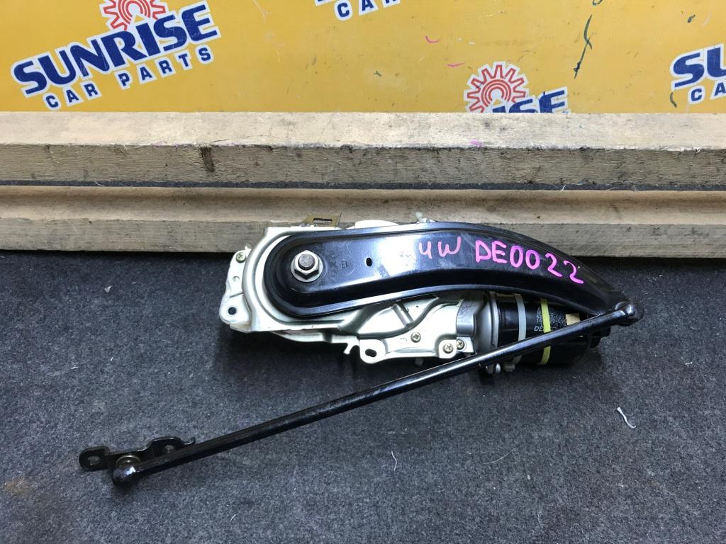 Доводчик двери MITSUBISHI GRANDIS NA4W 1 ракурс Доводчик двери MITSUBISHI GRANDIS NA4W 1 ракурс