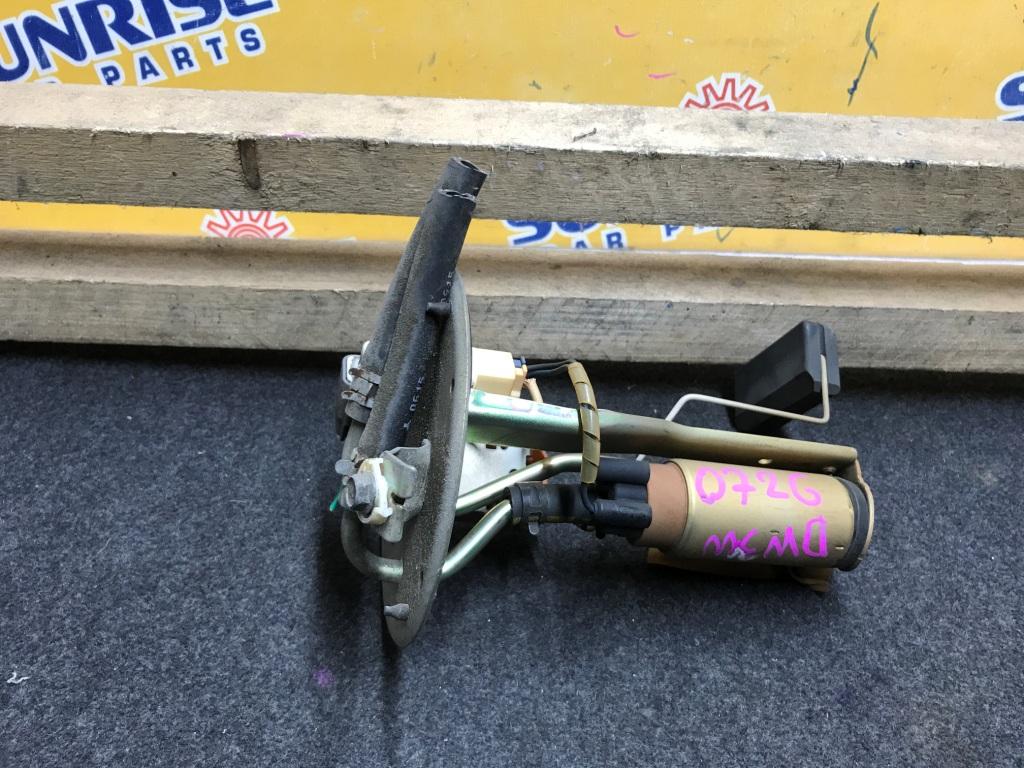 Топливный насос  MAZDA DEMIO DW3W 1 ракурс