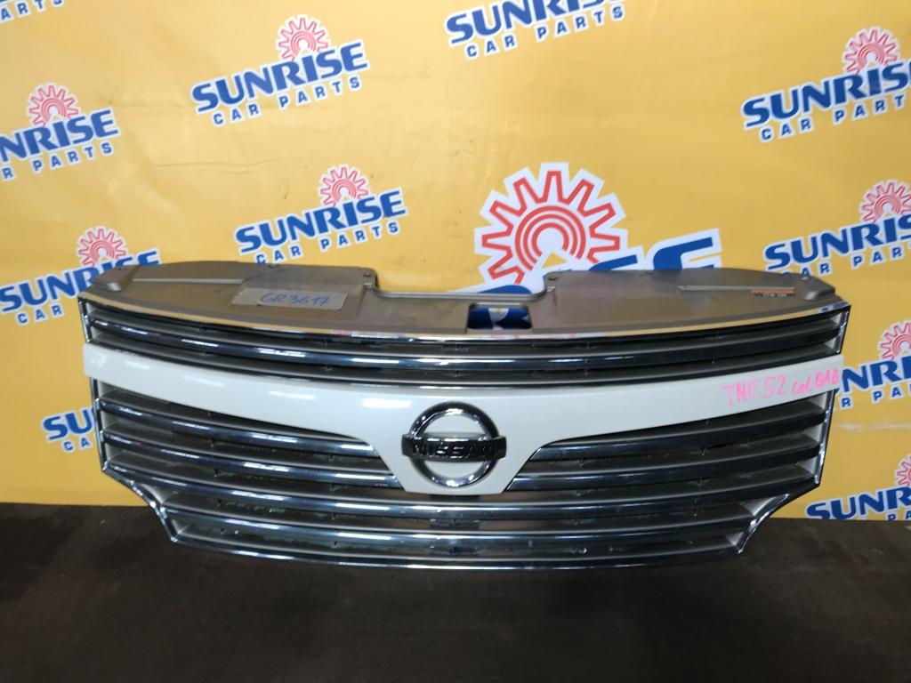 Решетка радиатора NISSAN ELGRAND PE52, PNE52, TE52, TNE52 1 ракурс