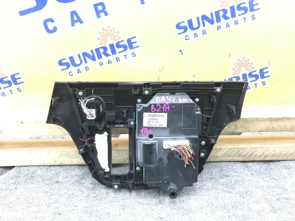 Блок управления климат-контролем NISSAN DAYZ ROOX B21A 7820B043XA 2 ракурс